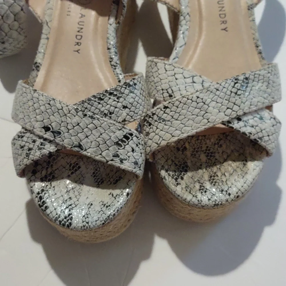 Chinese Laundry Snake Skin platform Sandals